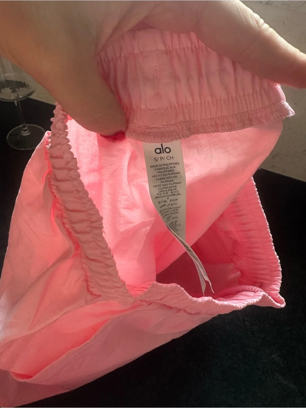 ALO Yoga lightweight pink